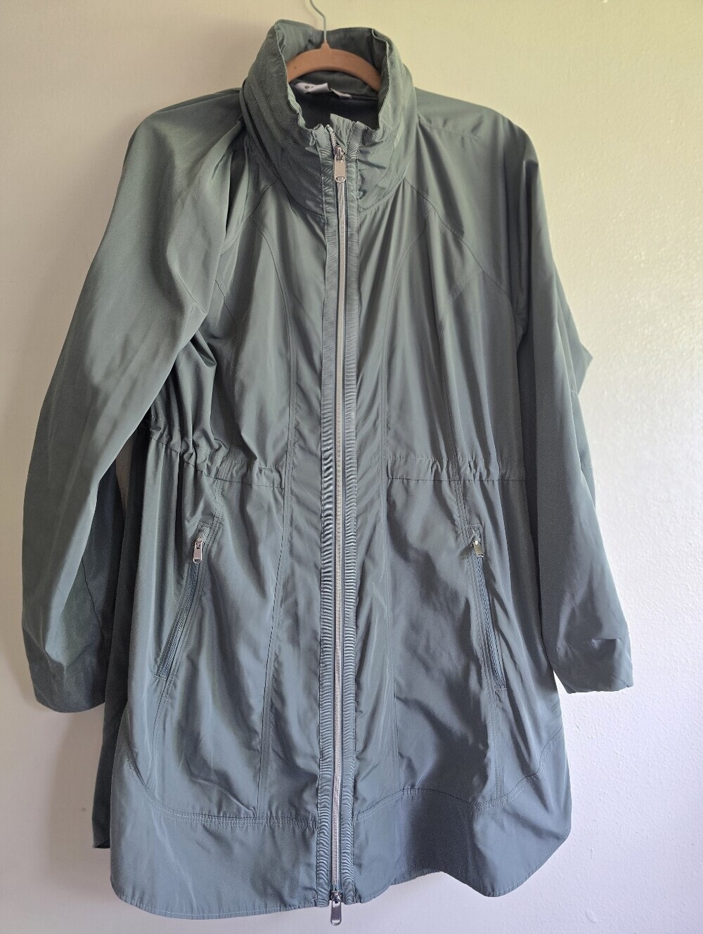 Athleta, Drip Drop Jacket, Minimalistic Grey (Green/Grey), Size Med